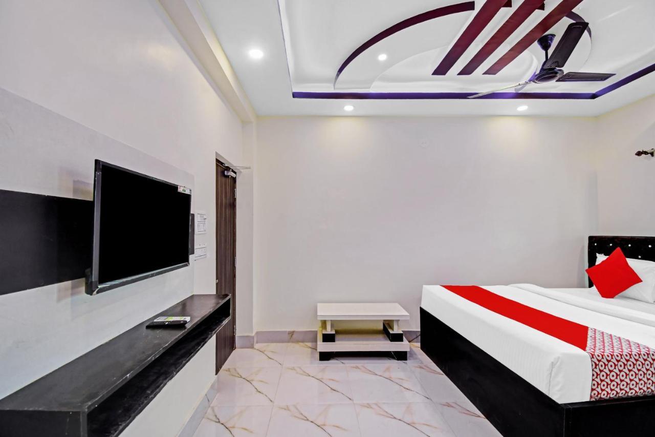 Oyo 86602 Hotel Dream Palace Calcutta Exteriör bild