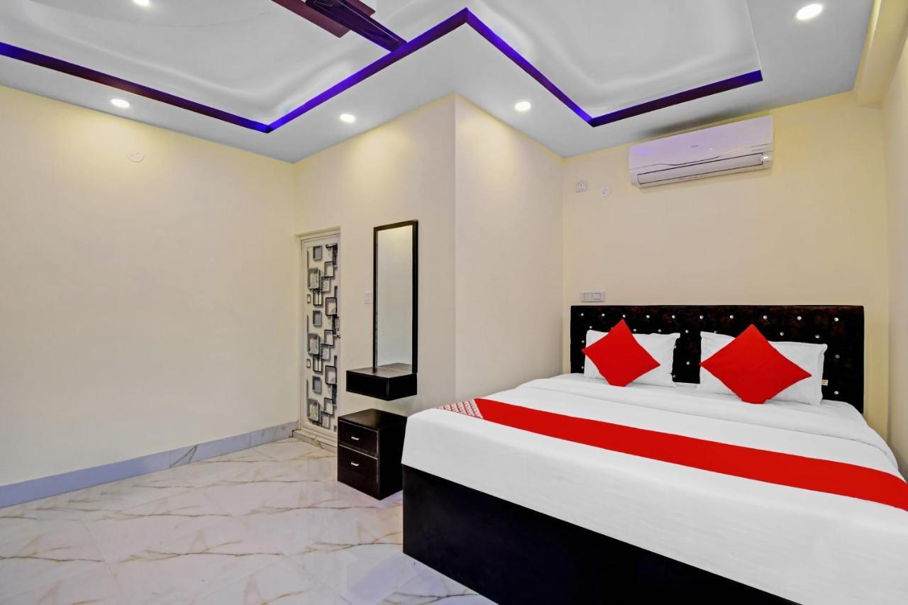 Oyo 86602 Hotel Dream Palace Calcutta Exteriör bild
